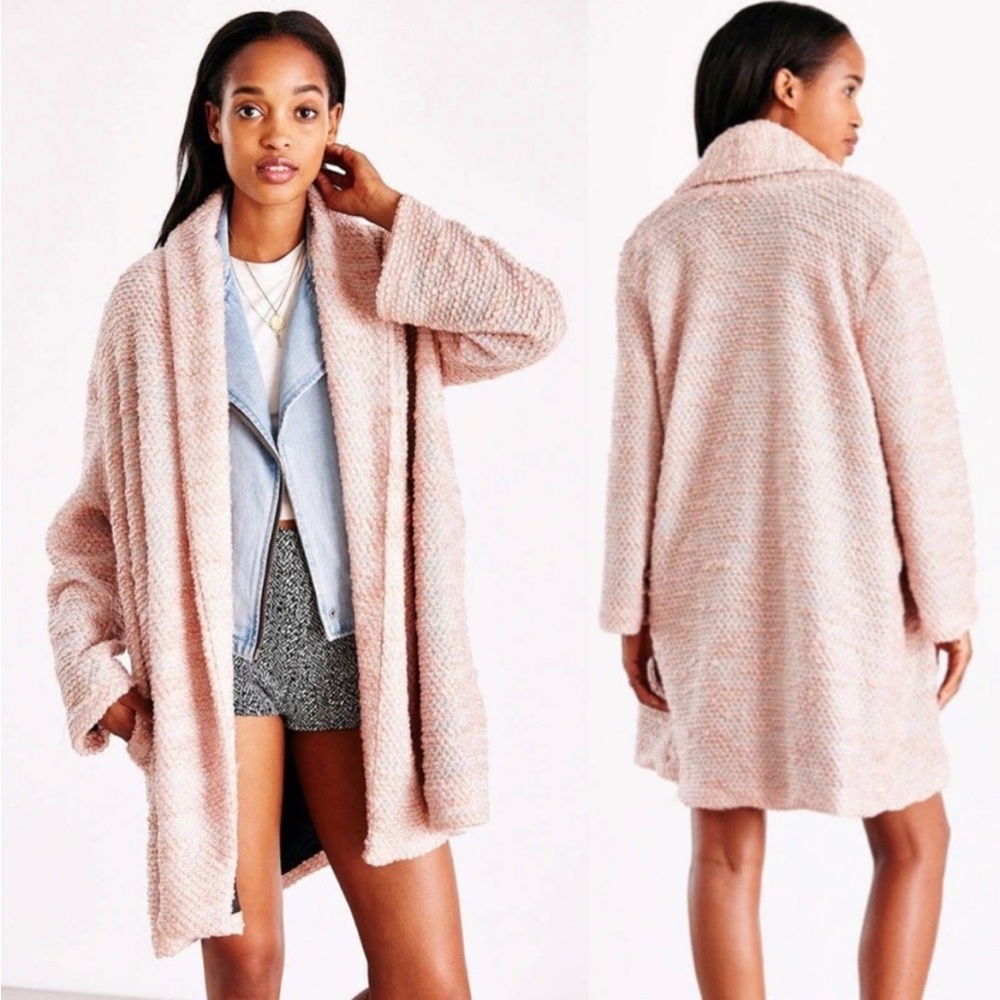 UNIF × Urban Outfitters Open Front Cozy Pink Knit
Coat